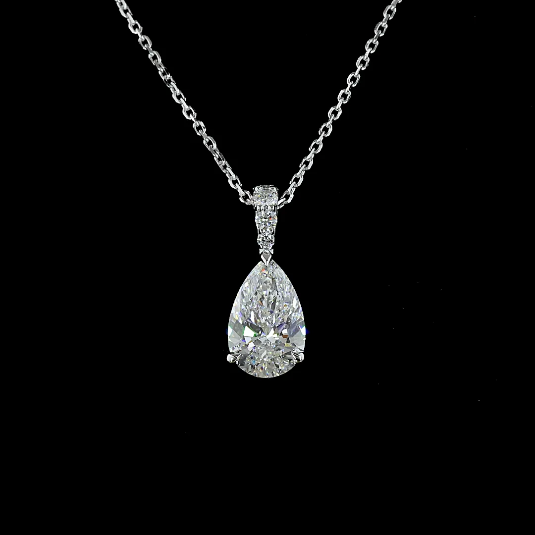 1.66 Cts 14k White Gold Pear Shape Pendant Pendant - Image 3