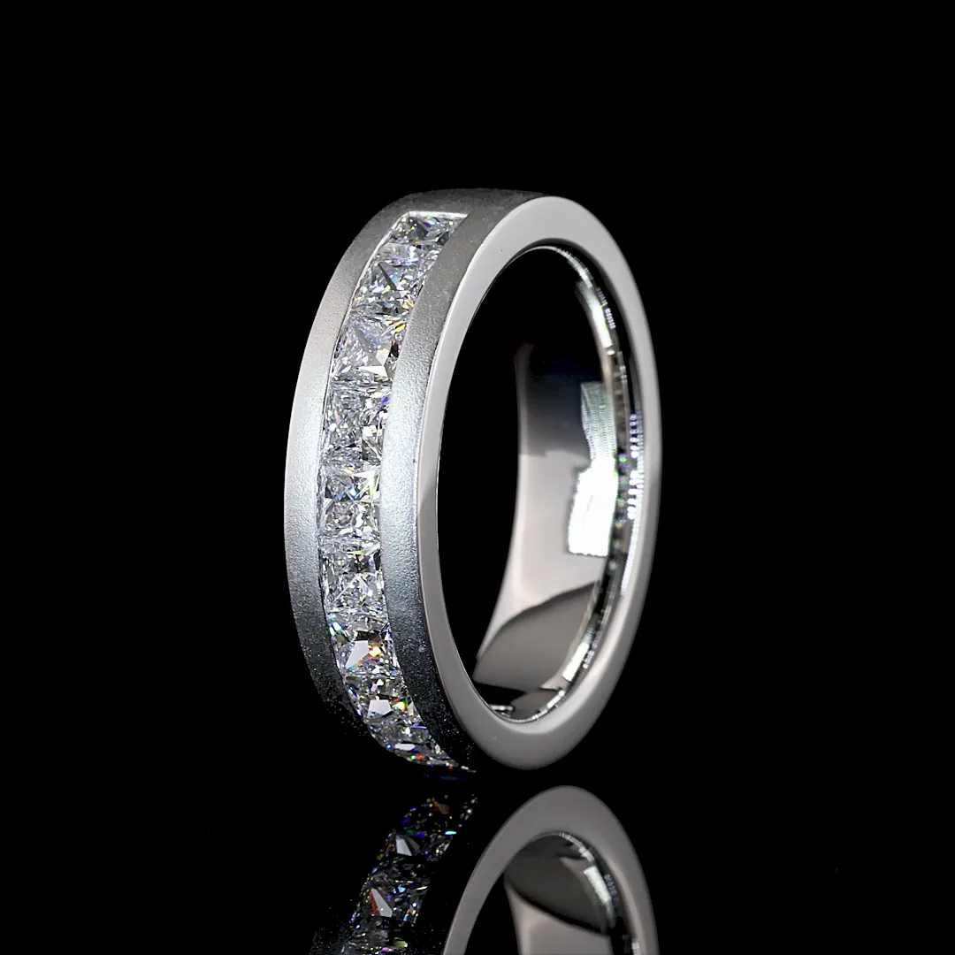 1.82 Cts Platinum Princess Shape Half Eternity Eternity Band - Image 4