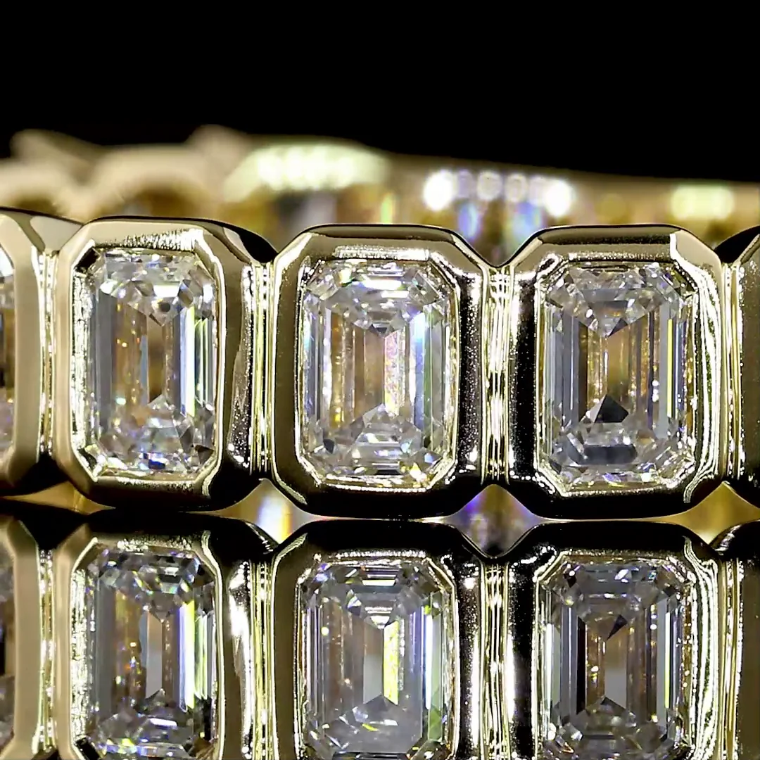 1.58 Cts 14k Yellow Gold Emerald Shape 3/4 Band Eternity Band - Image 3