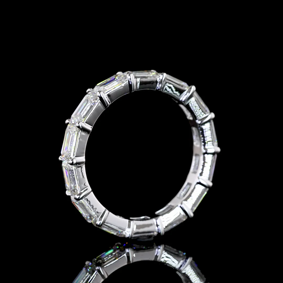 3.71 Cts 18k White Gold Emerald Shape Eternity Band Eternity Band - Image 4