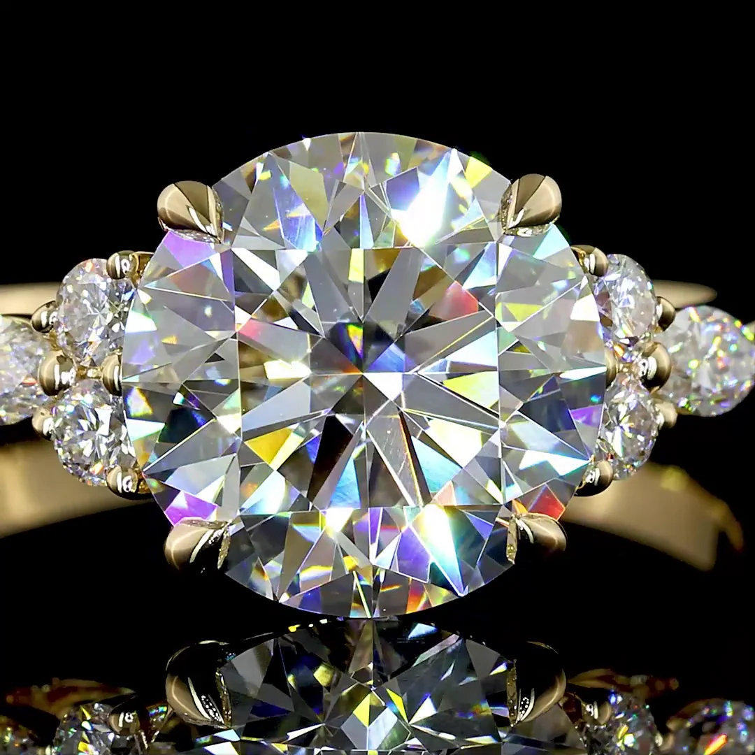 2.76 Cts 14k Yellow Gold Round Shape Split Shank Ring - Image 3