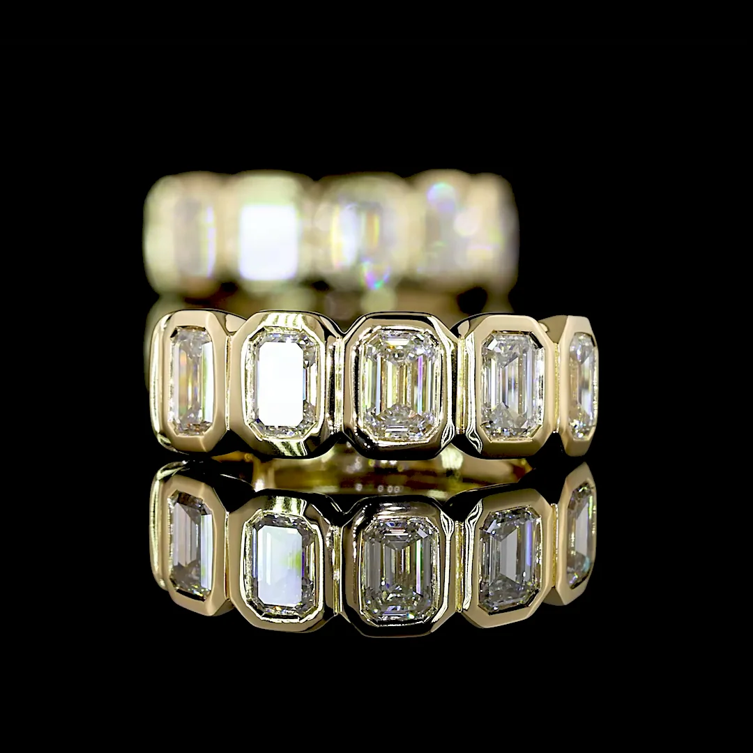 1.04 Cts 14k Yellow Gold Emerald Shape Huggies Earring - Image 4