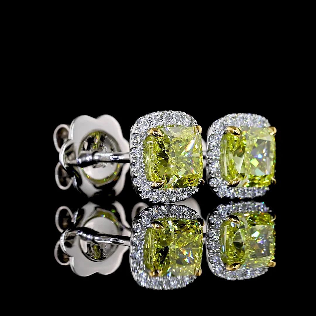 1.62 Cts Platinum Cushion Brilliant Shape Halo Studs Earring - Video