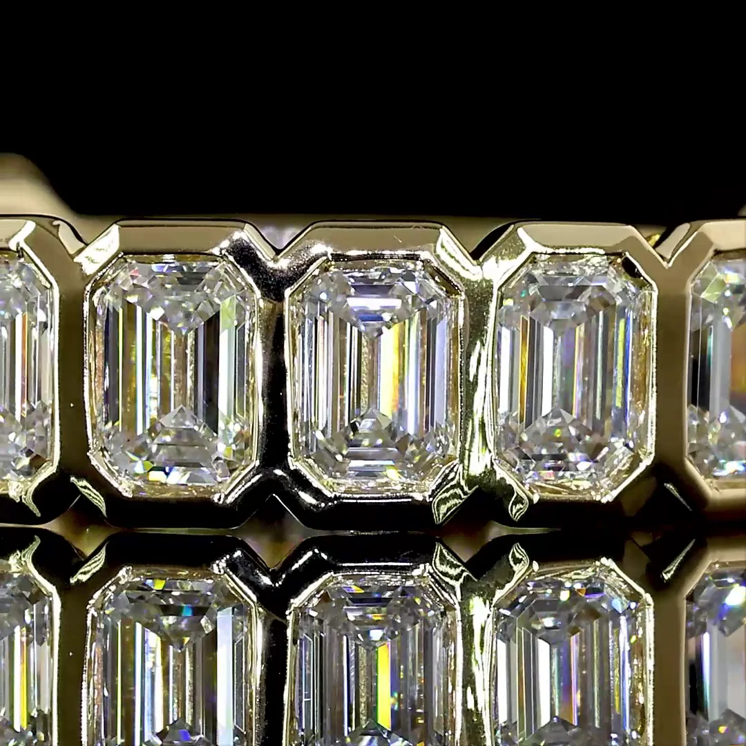 1.99 Cts 14k Yellow Gold Emerald Shape Half Eternity Eternity Band - Image 3