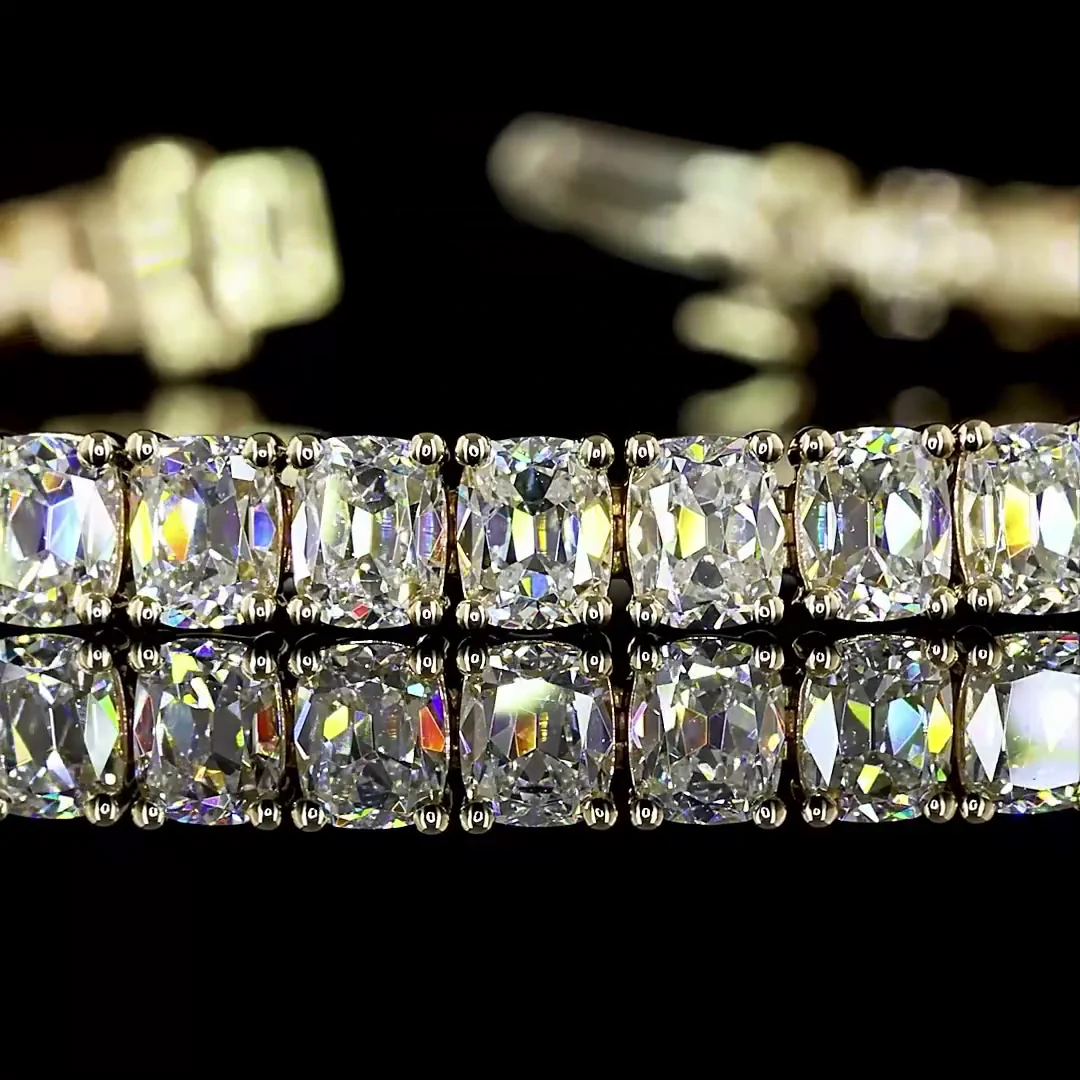 9.28 Cts 14k Yellow Gold Antique Cushion Shape Tennis Bracelet - Image 2