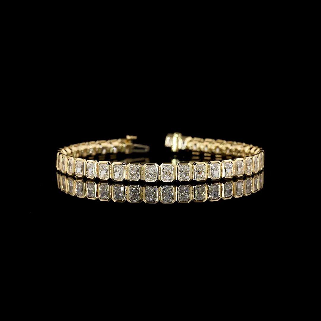 10.2 Cts 14k Yellow Gold Radiant Shape Tennis Bracelet - Video
