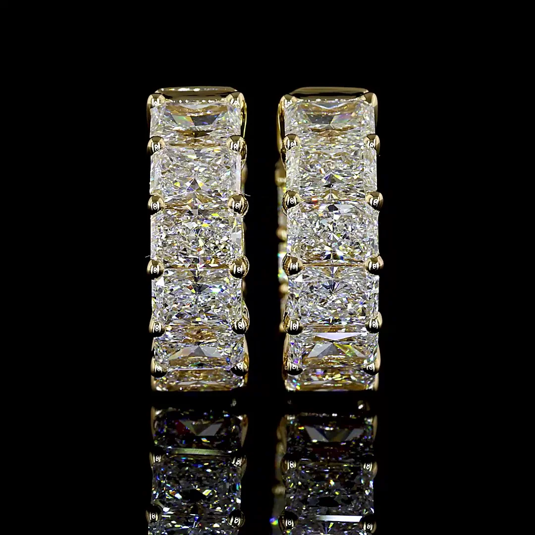 3.19 Cts 14k Yellow Gold Radiant Shape Huggies Earring - Video