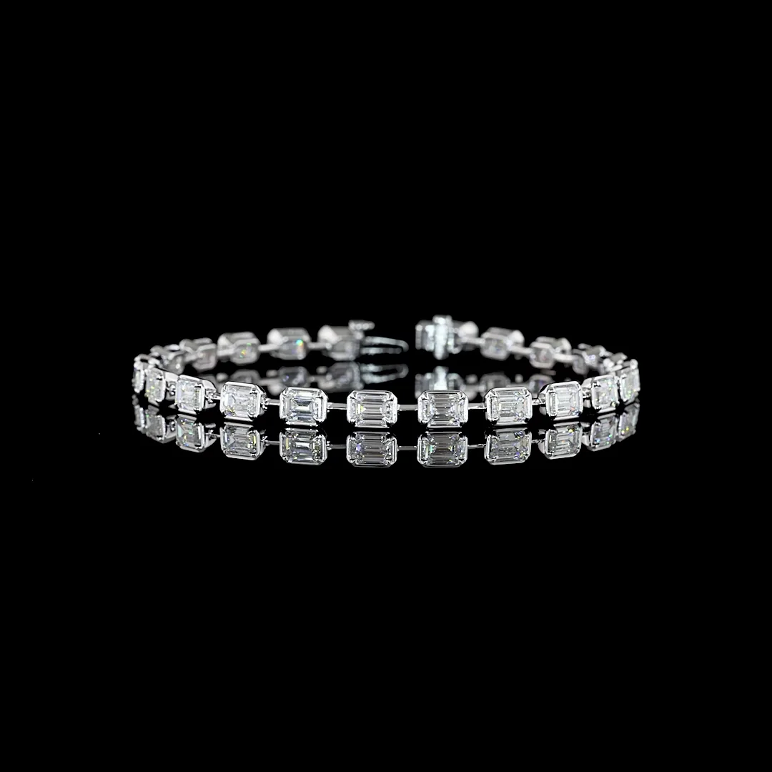 7.31 Cts 14k White Gold Emerald Shape Station Bracelet - Video