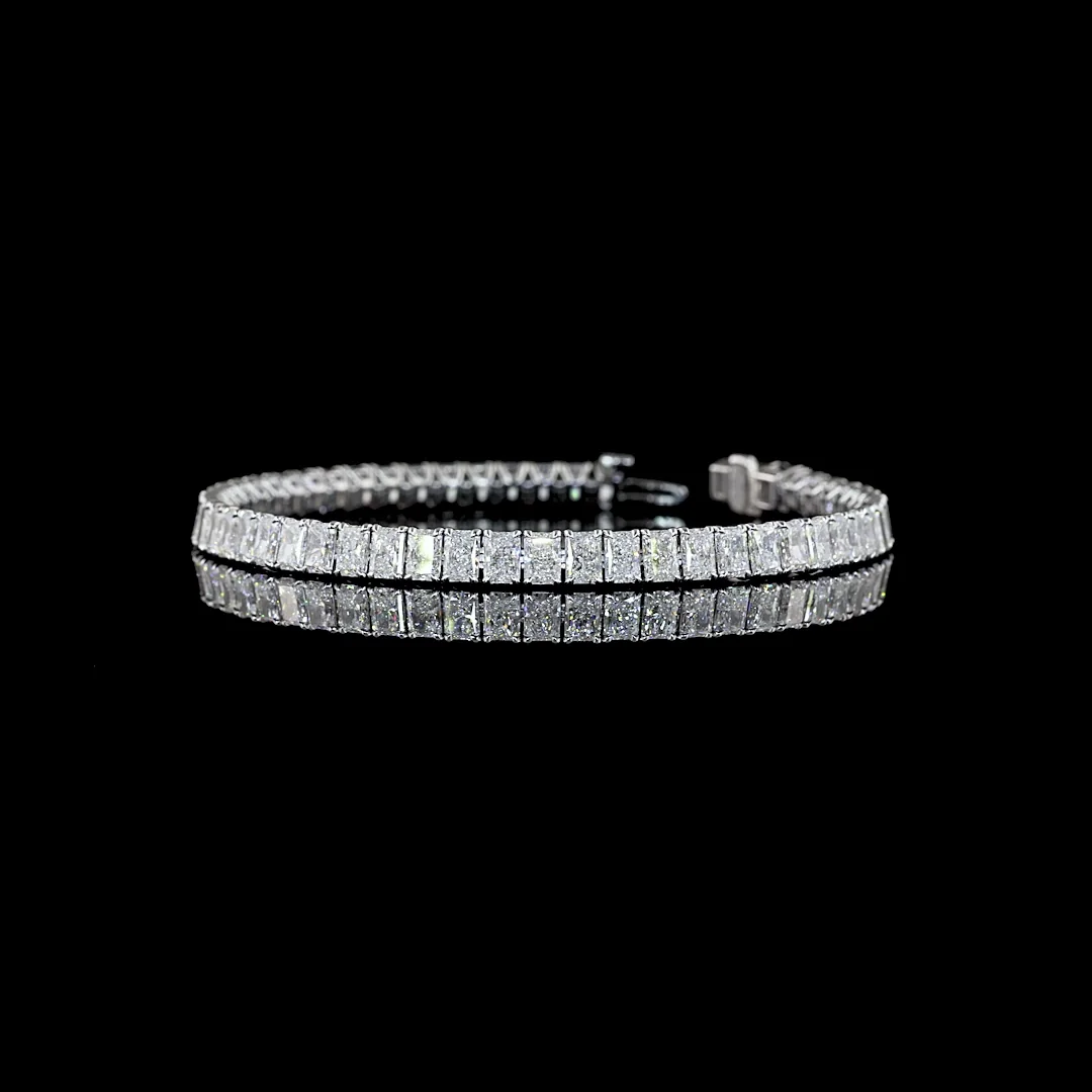 11.35 Cts 14k White Gold Radiant Shape Tennis Bracelet - Video