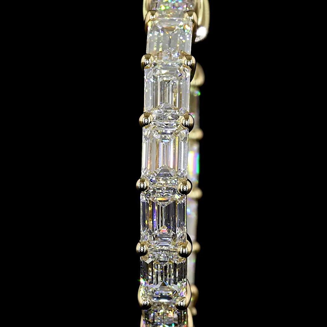 5.54 Cts 14k Yellow Gold Emerald Shape Hoops Earring - Image 3