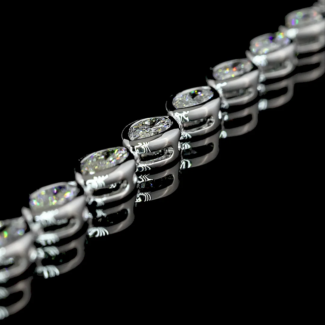 11.1 Cts 18k White Gold Marquise Shape Tennis Necklace - Image 2