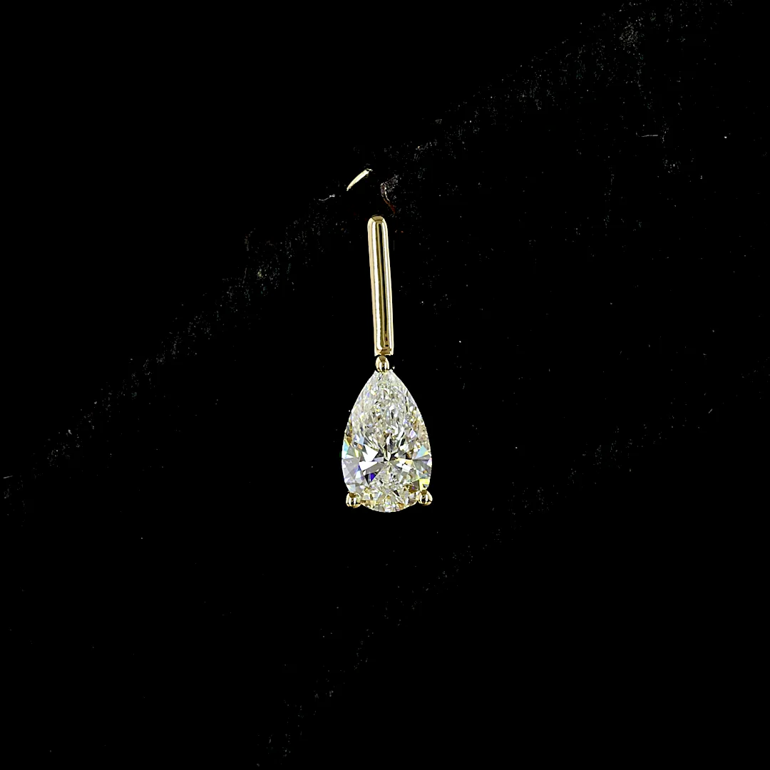1.66 Cts 14k Yellow Gold Pear Shape Hanging Earring - Image 3