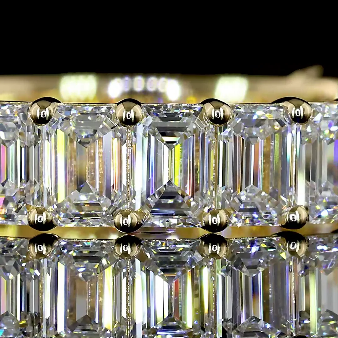 2.6 Cts 14k Yellow Gold Emerald Shape 3/4 Band Eternity Band - Image 3