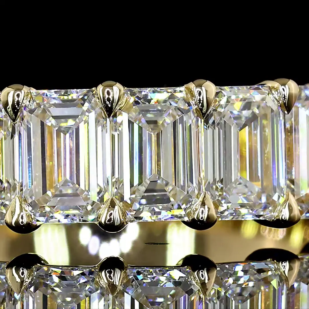 2.07 Cts 14k Yellow Gold Emerald Shape 7 Stones Eternity Band - Image 3