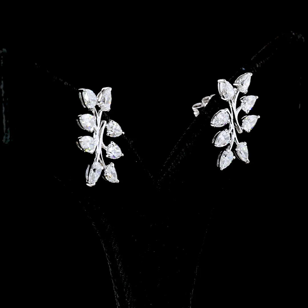 2.63 Cts 14k White Gold Pear Shape Special Earring - Image 2