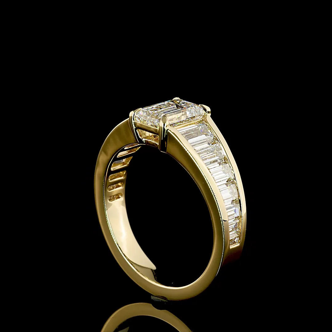 2.97 Cts 14k Yellow Gold Emerald Shape Special Ring - Image 2