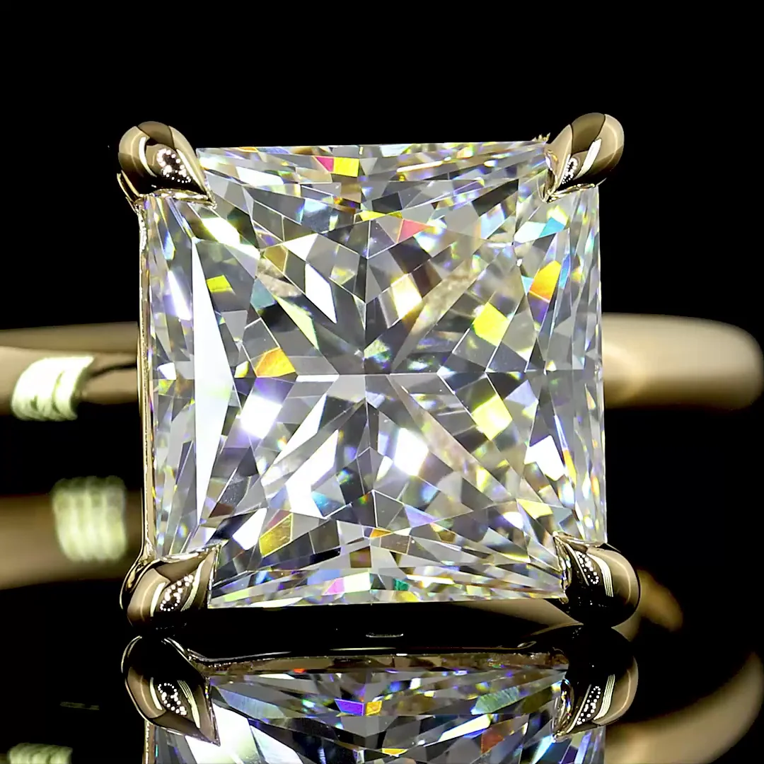 3.1 Cts 14k Yellow Gold Princess Shape Solitaire Ring - Image 3