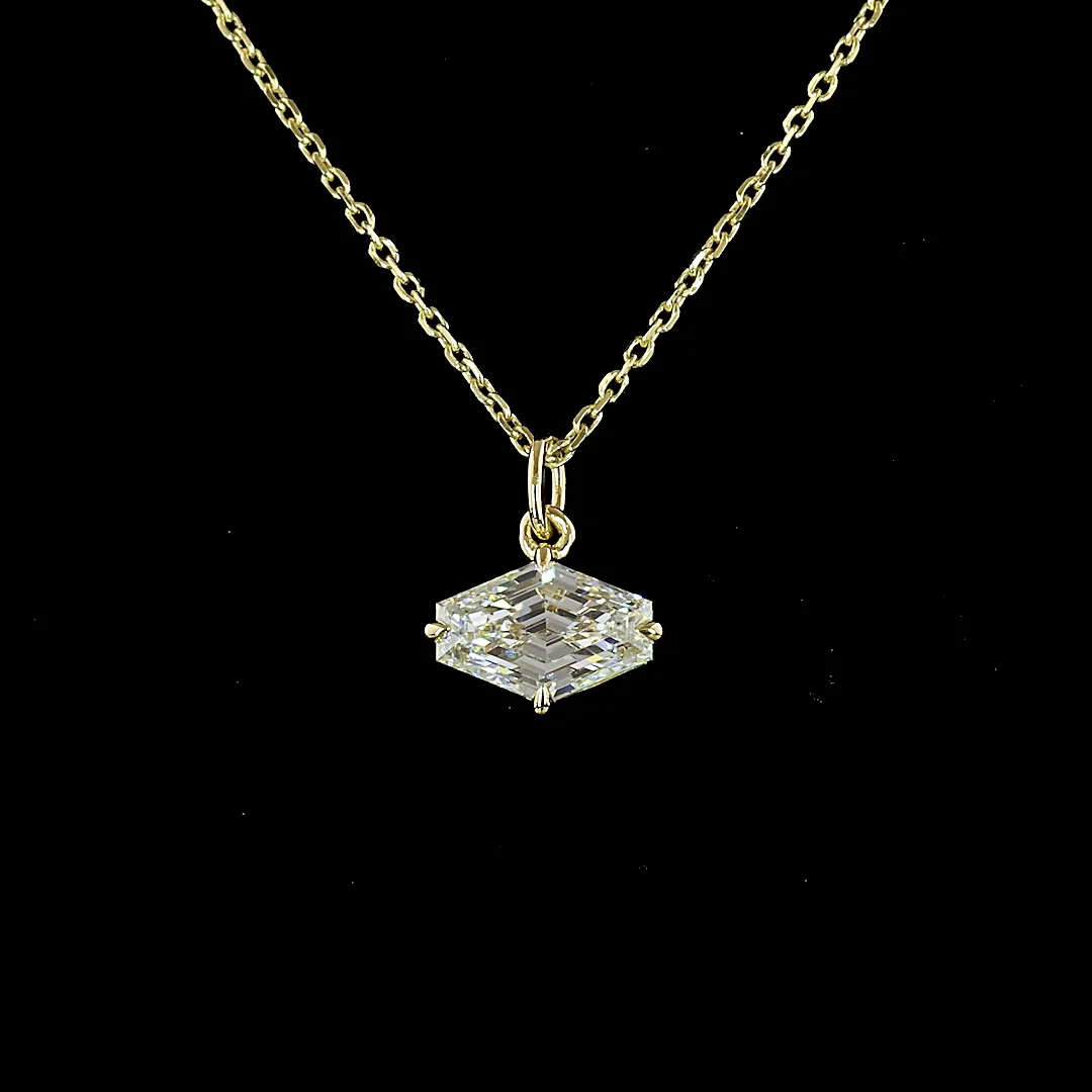 1.06 Cts 14k Yellow Gold Lozenge Step Cut Shape Solitaire Necklace - Image 3
