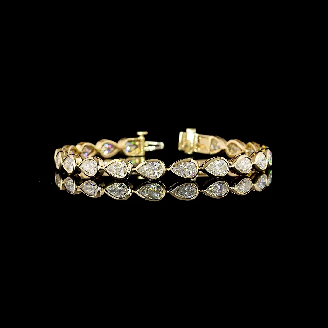 10.52 Cts 14k Yellow Gold Pear Shape Tennis Bracelet - Video