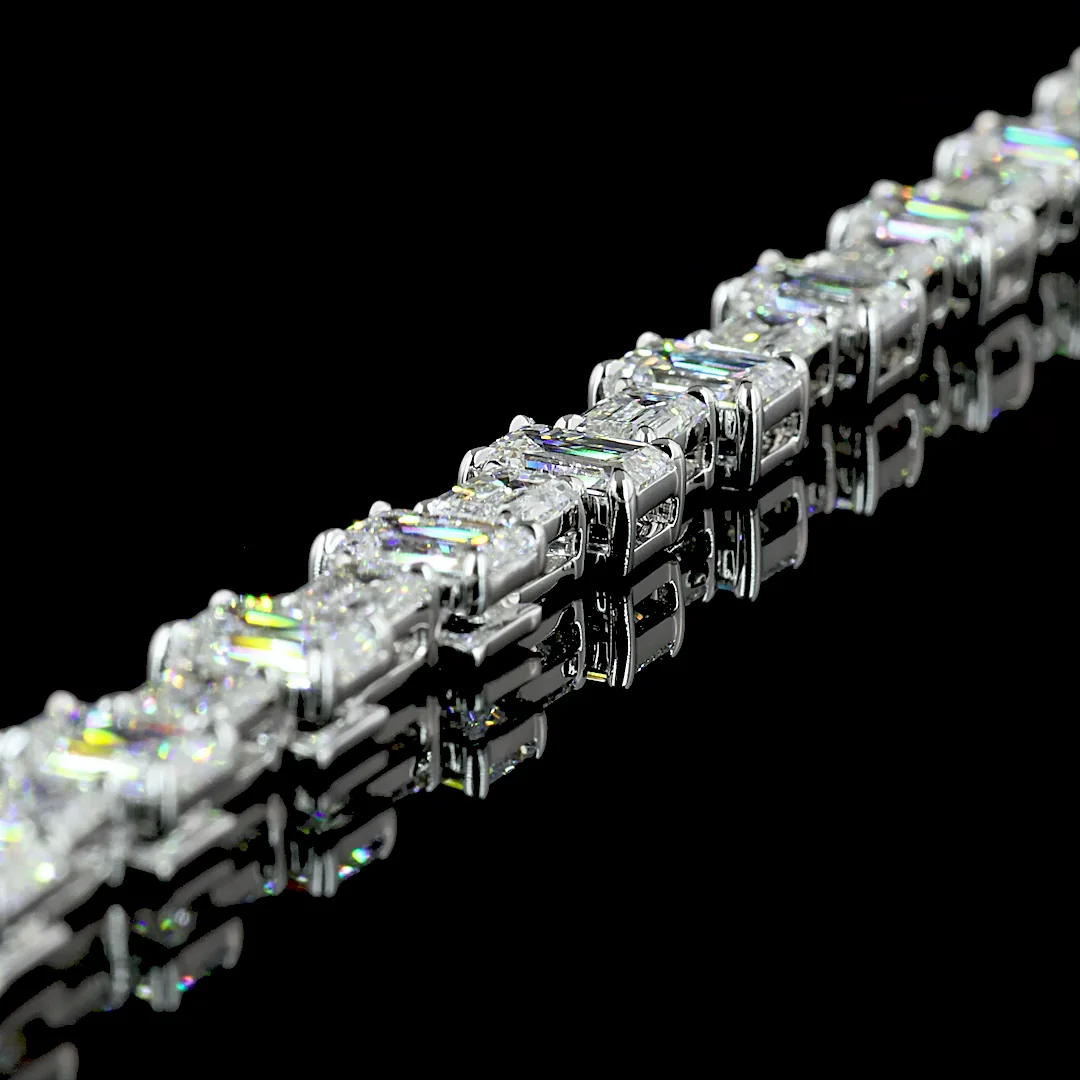 36.11 Cts 14k White Gold Emerald Shape Station Necklace - Image 4