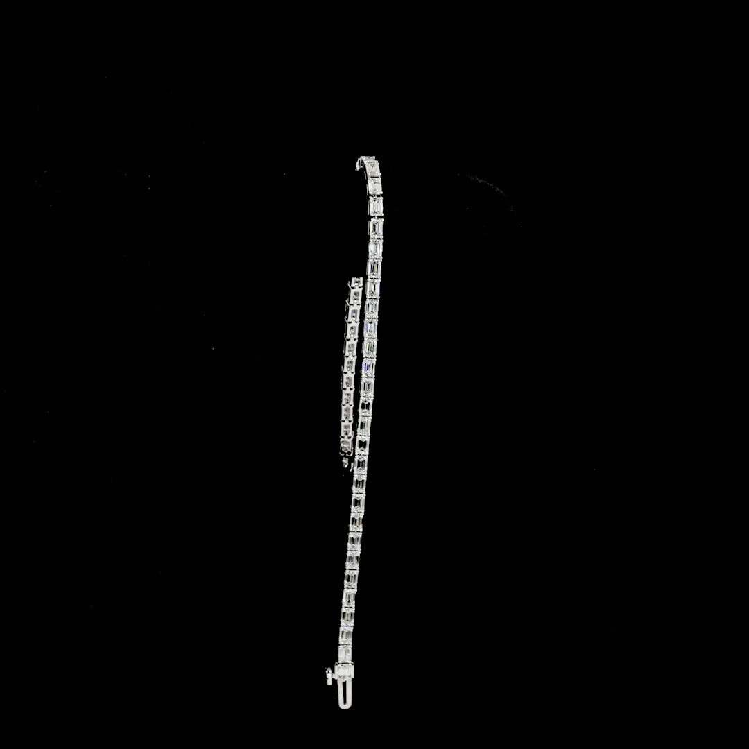 4.9 Cts 14k White Gold Emerald Shape Tennis Bracelet - Image 3