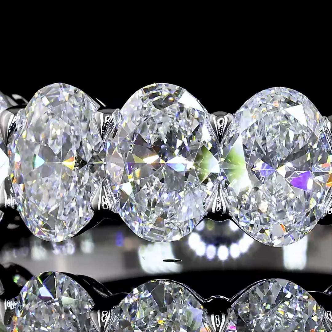 2.22 Cts 14k White Gold Oval Shape 7 Stones Eternity Band - Image 3