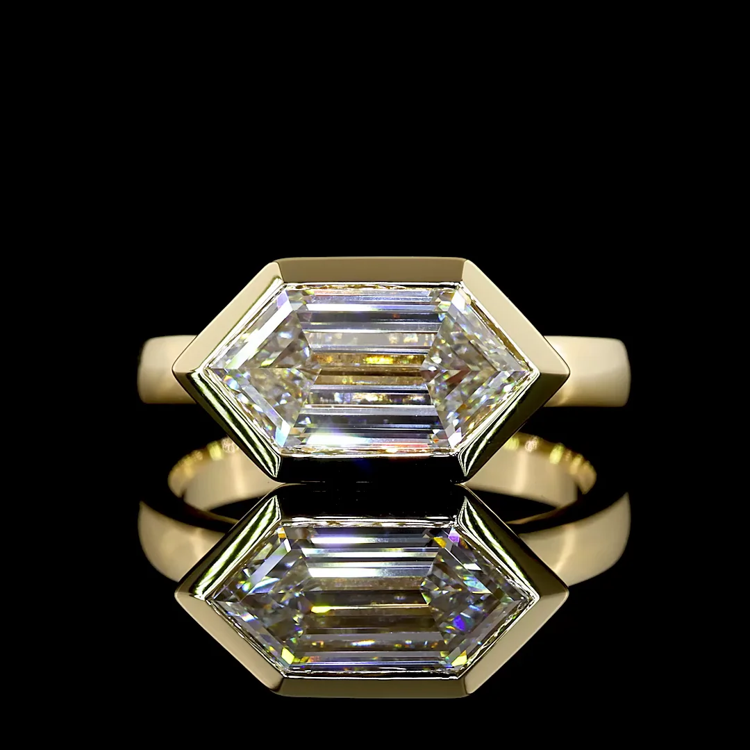 3.15 Cts 14k Yellow Gold Step Marquise Shape Solitaire Ring - Video