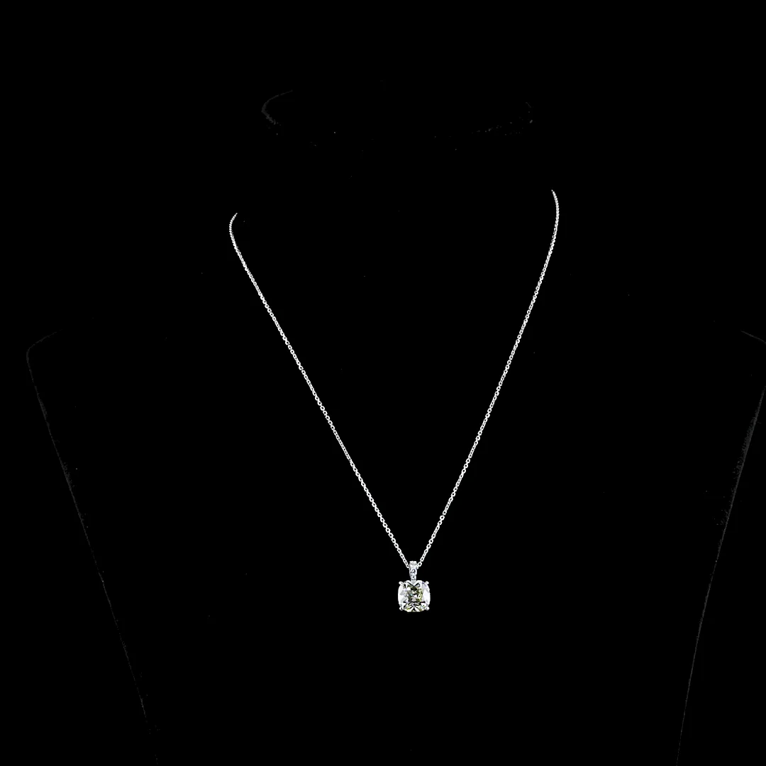 3.1 Cts 14k White Gold Cushion Brilliant Shape Pendant Pendant - Video