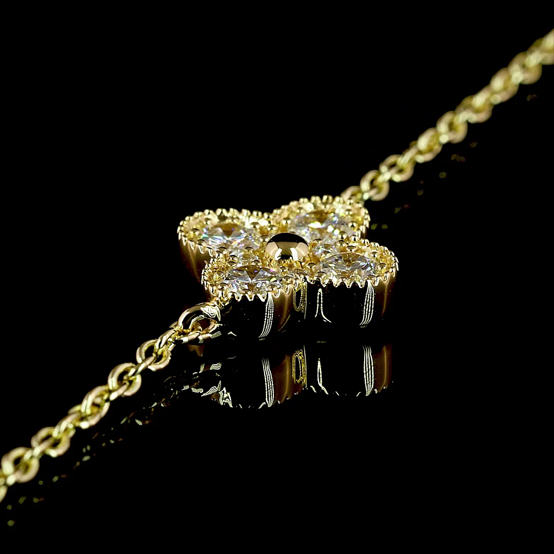 1.73 Cts 18k Yellow Gold Round Shape Station Necklace - Image 2
