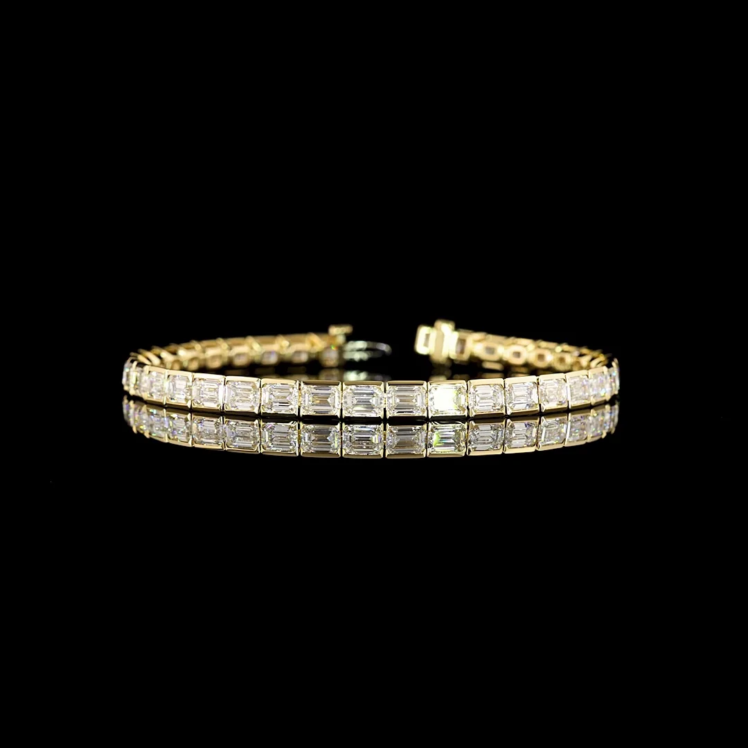 11.82 Cts 14k Yellow Gold Emerald Shape Tennis Bracelet - Video
