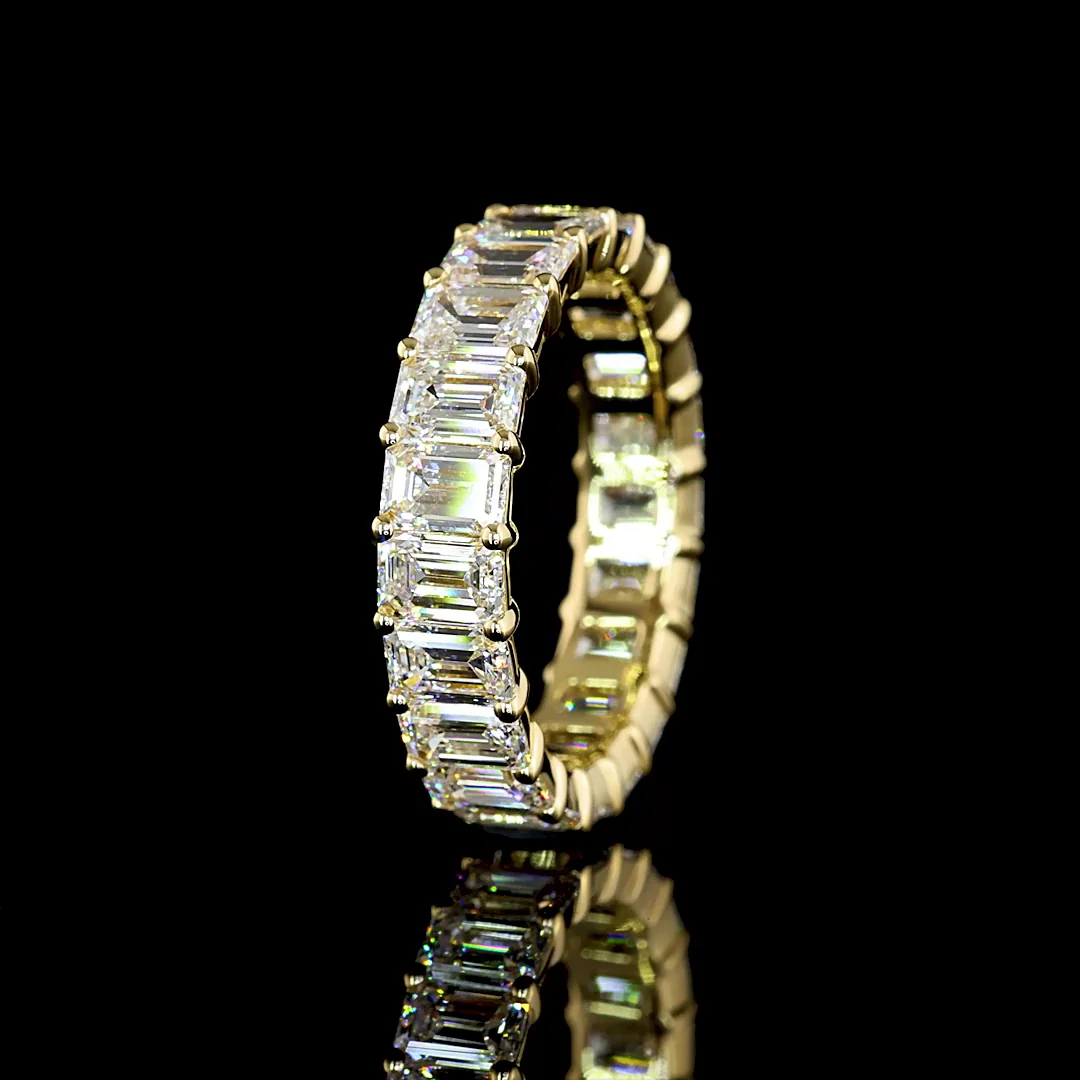 4.57 Cts 14k Yellow Gold Emerald Shape Eternity Band Eternity Band - Image 4
