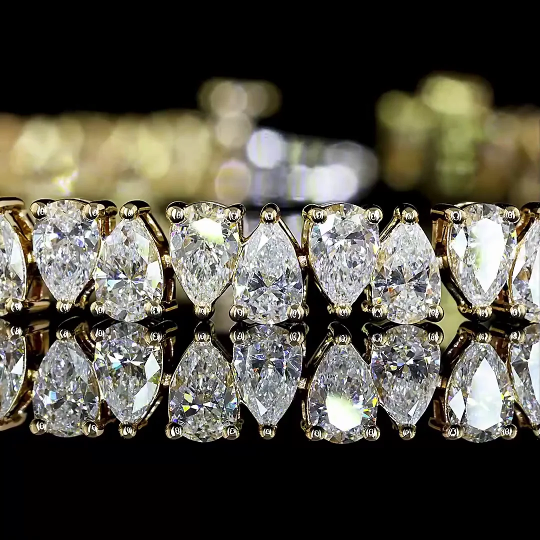 6.89 Cts 14k Yellow Gold Pear Shape Tennis Bracelet - Image 2