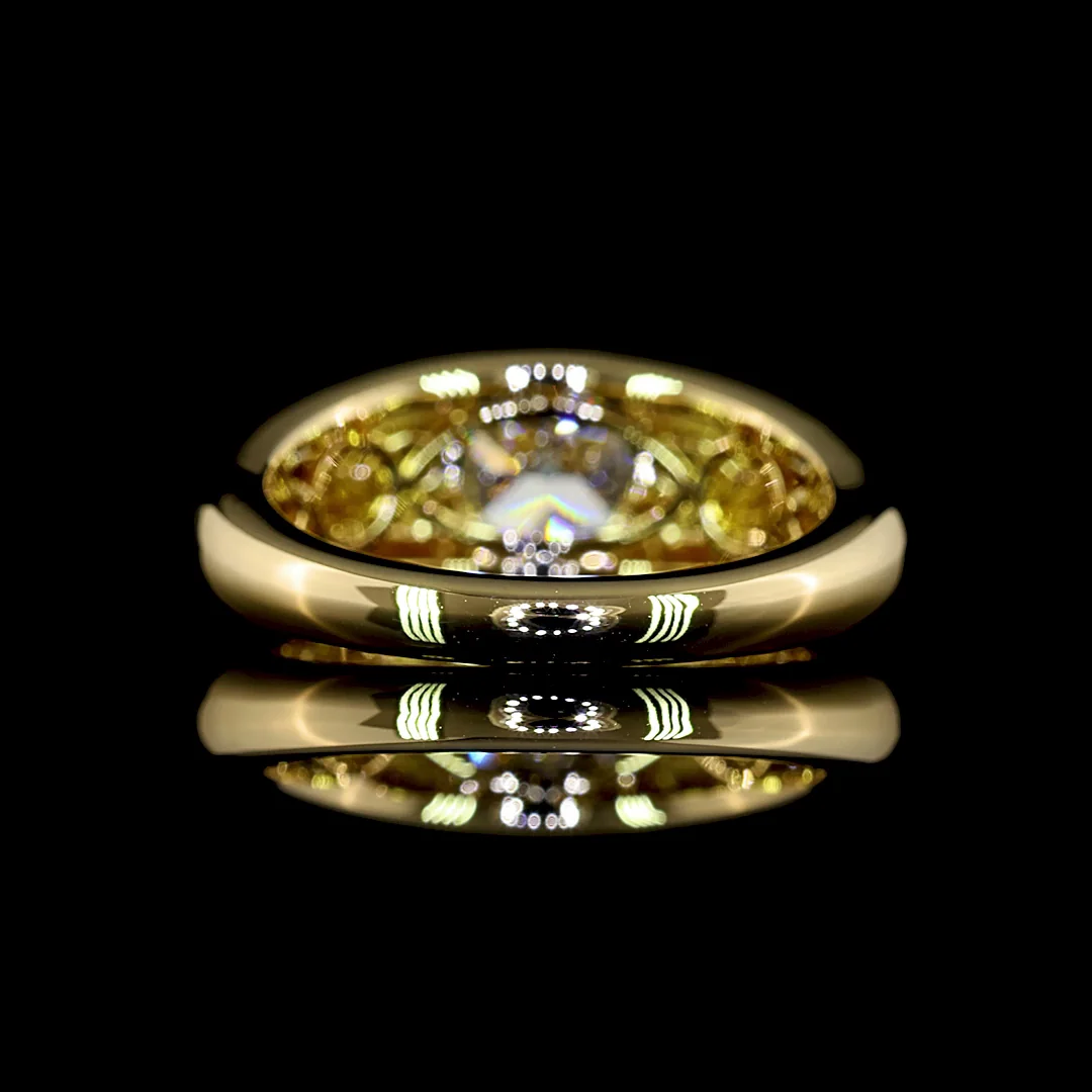 1.7 Cts 14k Yellow Gold Square Cushion Brilliant Shape 3 Stones Ring - Image 4