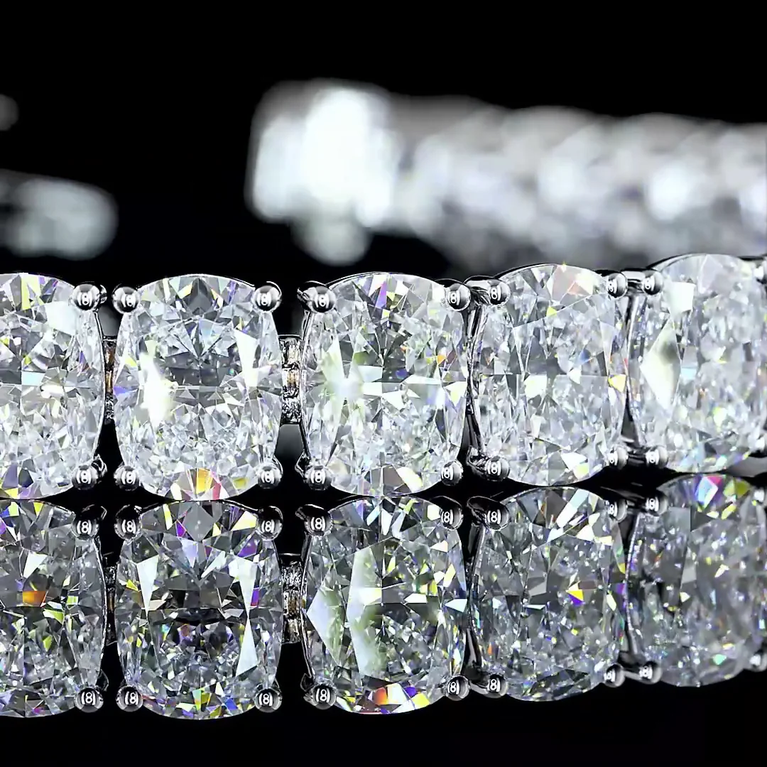 33.19 Cts 14k White Gold Cushion Brilliant Shape Tennis Bracelet - Image 2