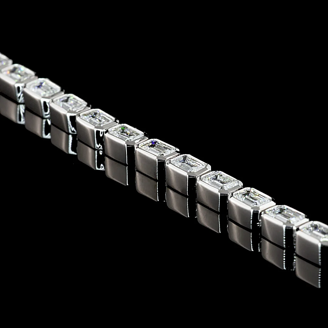 5.44 Cts 14k White Gold Emerald Shape Tennis Necklace - Image 4