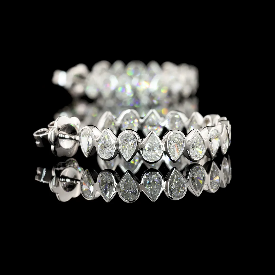 5.72 Cts 14k White Gold Pear Shape C Hoops Earring - Image 4