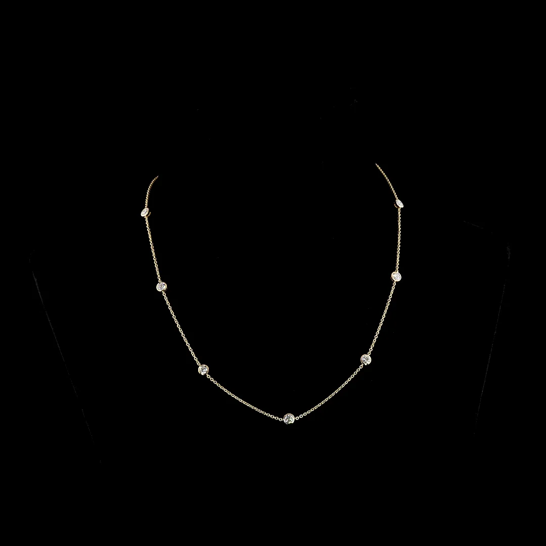 2.02 Cts 18k Yellow Gold Round Shape Station Necklace - Video