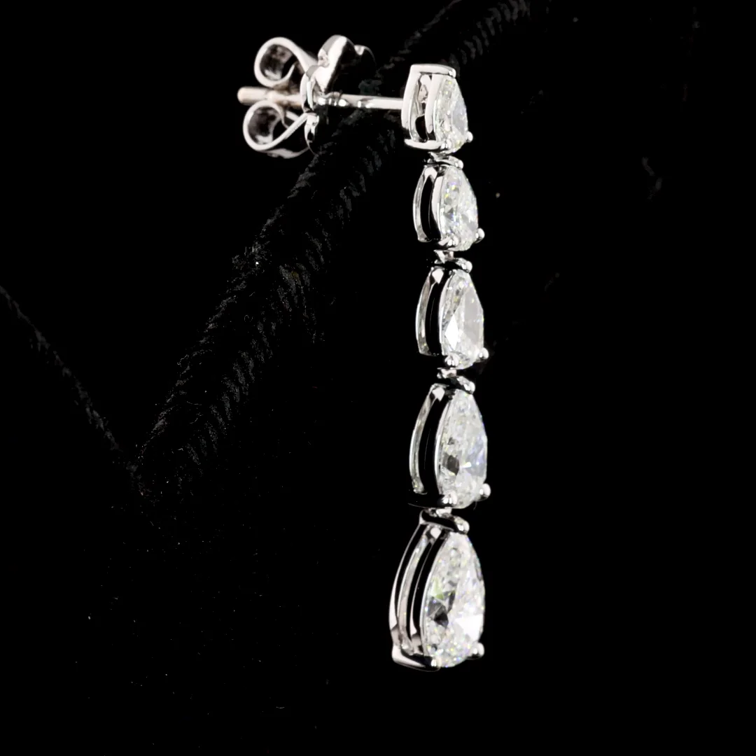 2.9 Cts 14k White Gold Pear Shape Hanging Earring - Image 2