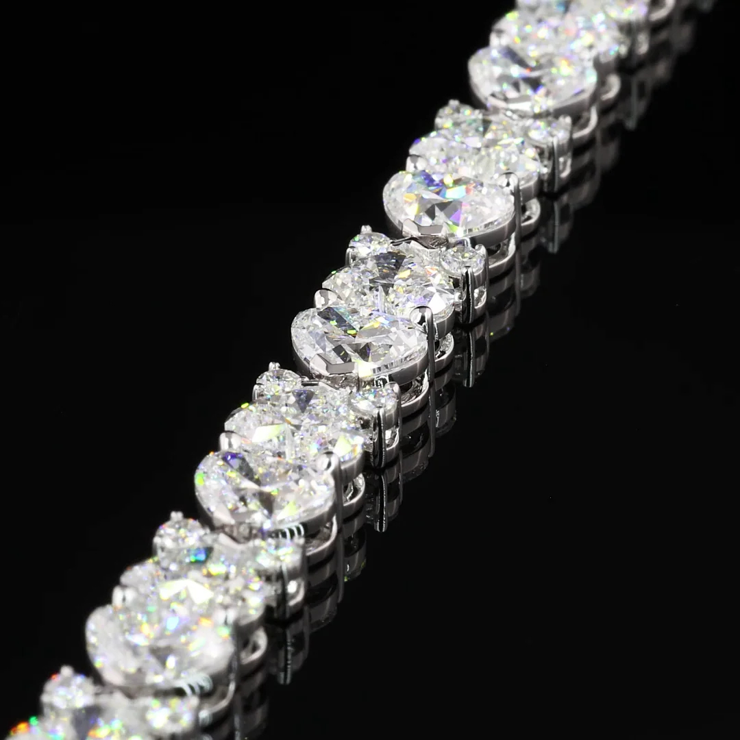12.07 Cts 14k White Gold Mix Shape Tennis Bracelet - Image 2