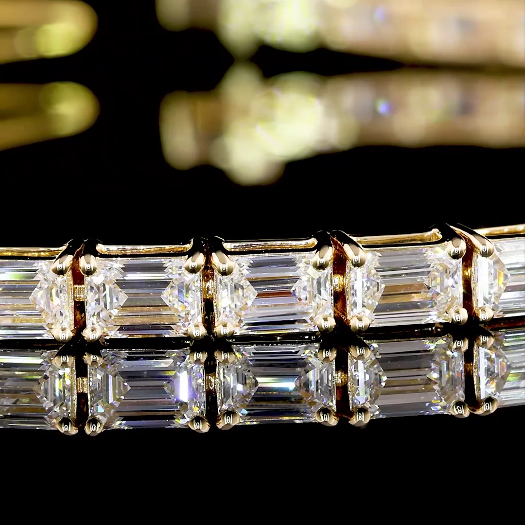 6.87 Cts 14k Yellow Gold Emerald Shape Tennis Bracelet - Image 4