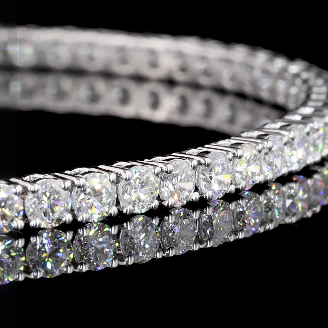 3.98 Cts 14k White Gold Round Shape Tennis Bracelet - Image 2