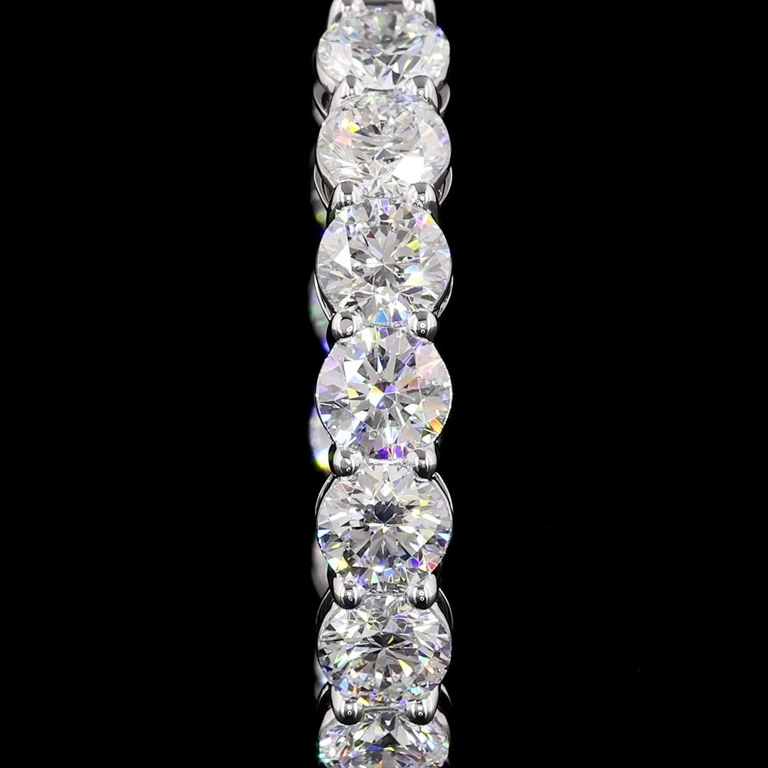 10.8 Cts 18k White Gold Round Shape Hoops Earring - Image 3