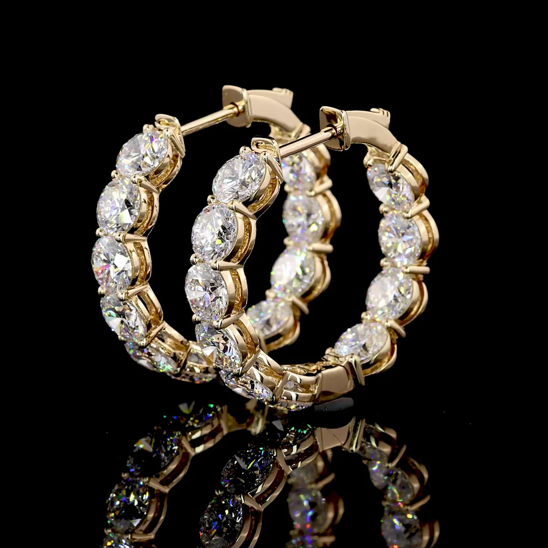 6.68 Cts 18k Yellow Gold Round Shape Hoops Earring - Video