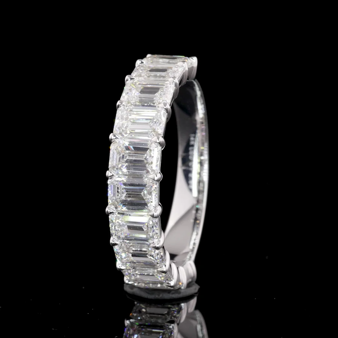 3.9 Cts 14k White Gold Emerald Shape Half Eternity Eternity Band - Image 4