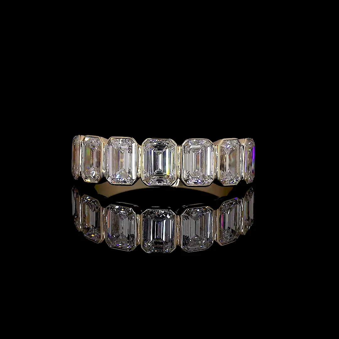 2.17 Cts 18k Yellow Gold Emerald Shape Half Eternity Eternity Band - Video