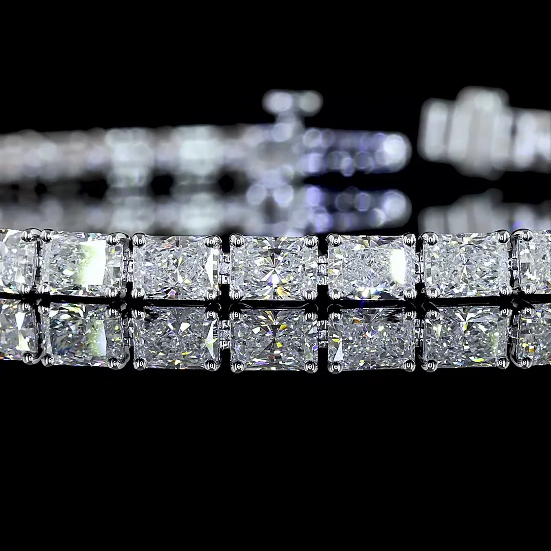 8.89 Cts 14k White Gold Radiant Shape Tennis Bracelet - Image 2