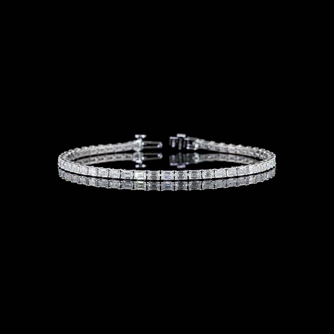 5.13 Cts 14k White Gold Emerald Shape Tennis Bracelet
