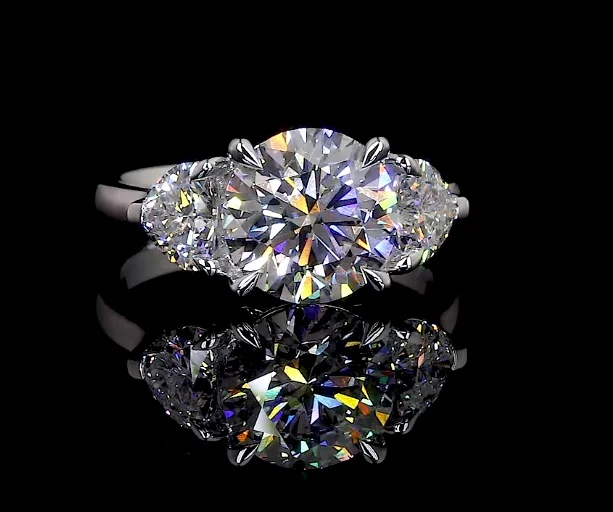 1.99 Cts 14k White Gold Round Shape 3 Stones Ring