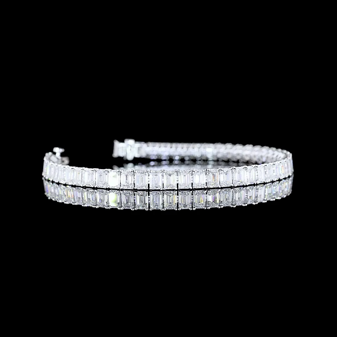 11.88 Cts 14k White Gold Emerald Shape Tennis Bracelet