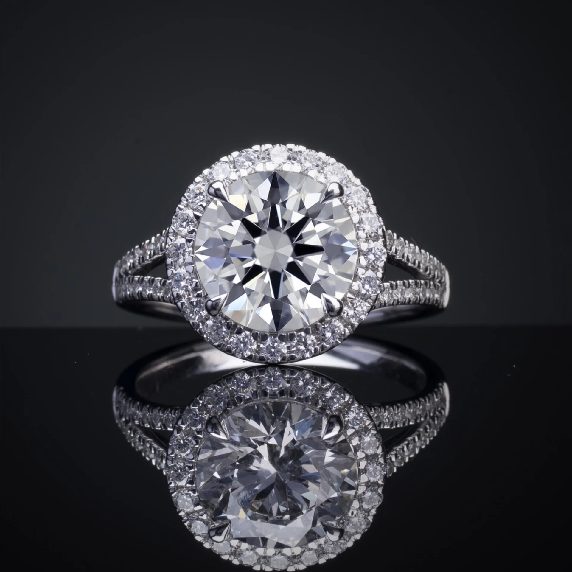 4.93 Cts Platinum Round Shape Split Shank Ring